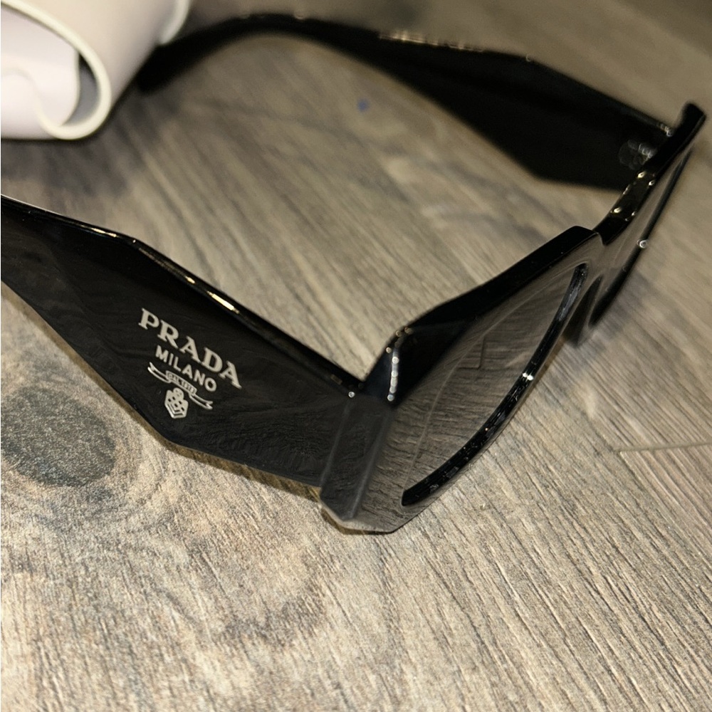 Prada Milano Designer Sunglasses in Glossy Black